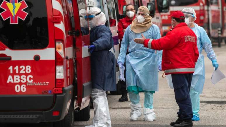 Casos e mortes por coronavírus dispararam em janeiro em Portugal