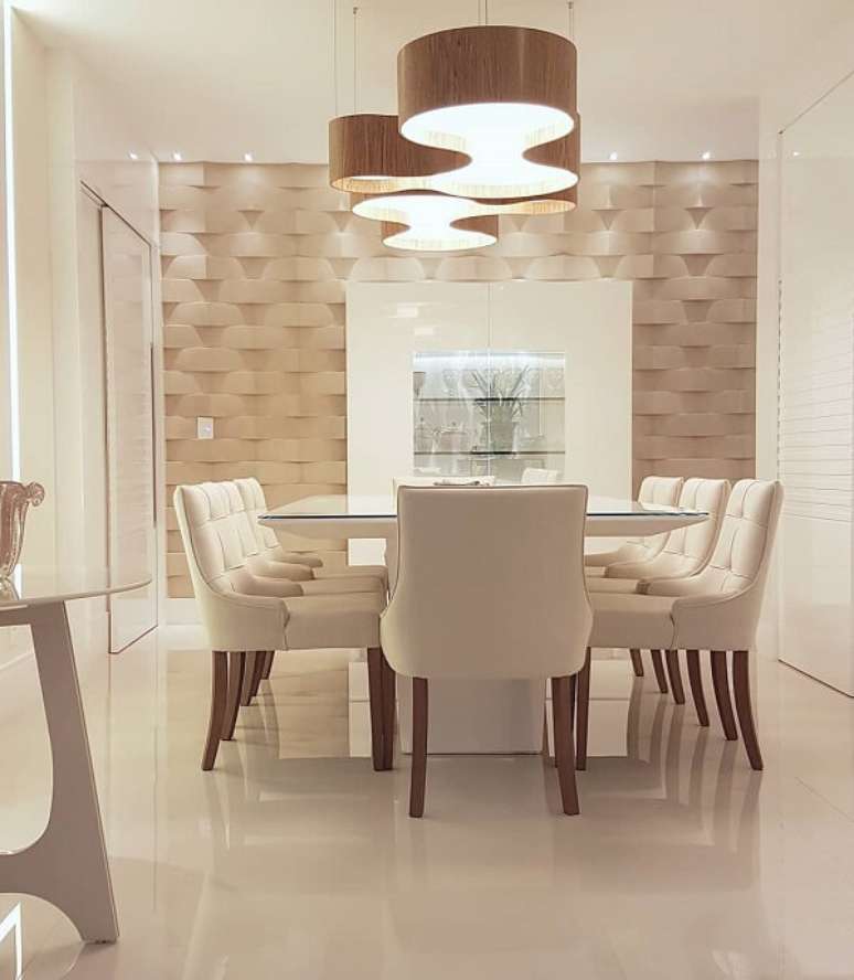 30. Decoração elegante para sala de jantar com revestimento de parede 3D. Fonte: Max Mello Arquitetura