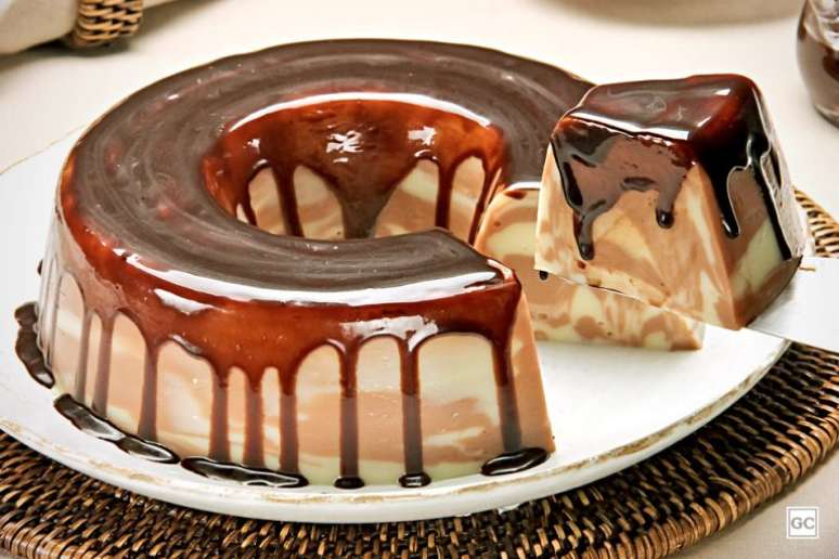 Guia da Cozinha - Pudim mesclado de chocolate para uma sobremesa diferente
