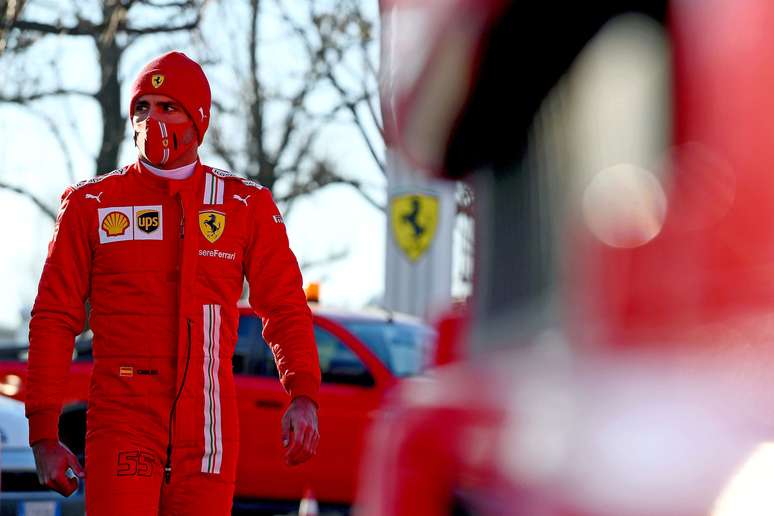 Carlos Sainz: ameaça para a hegemonia do xará Charles Leclerc na Scuderia.