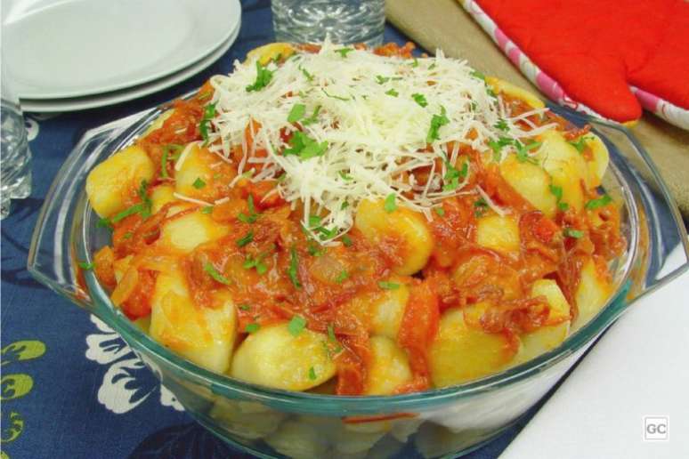 Guia da Cozinha - Nhoque de mandioca com carne-seca