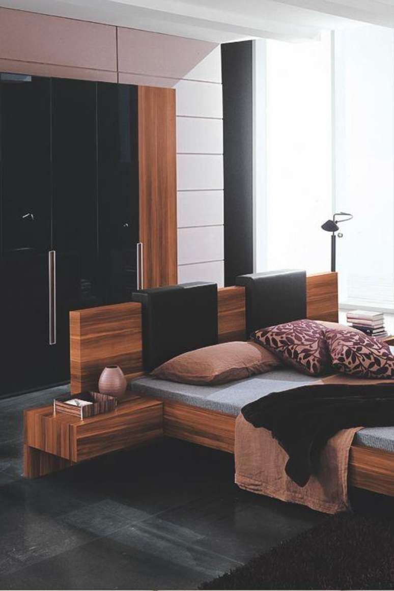 55. Quarto com cama de madeira &ndash; Via: Pinterest