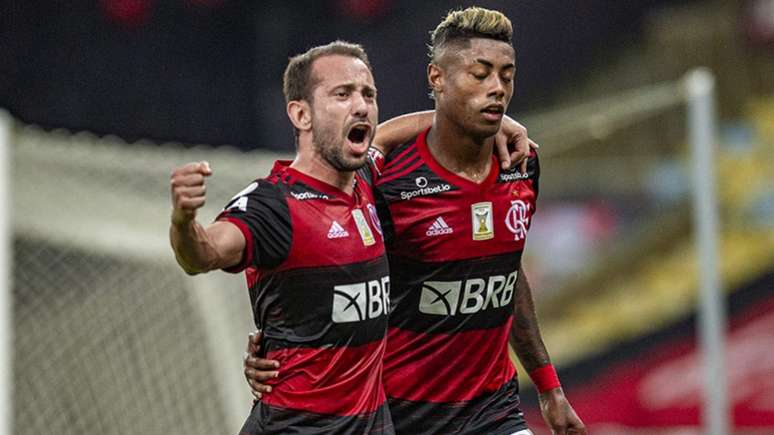 Rei dos Cl&aacute;ssicos', Bruno Henrique celebra 100&ordm; gol na carreira e 7&ordm; contra  o Vasco: 'O apelido n&atilde;o &eacute; &agrave; toa'