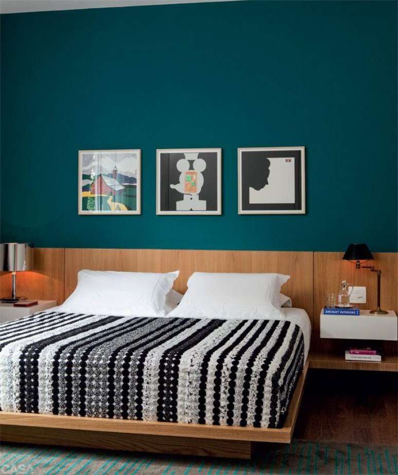31. Decore seu quarto moderno com a cama feita de madeira – Via: Pinterest