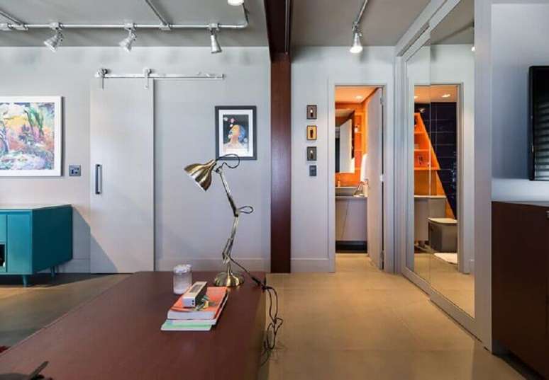 6. Porta de correr para decora&ccedil;&atilde;o de casa pequena &ndash; Foto: habitissimo