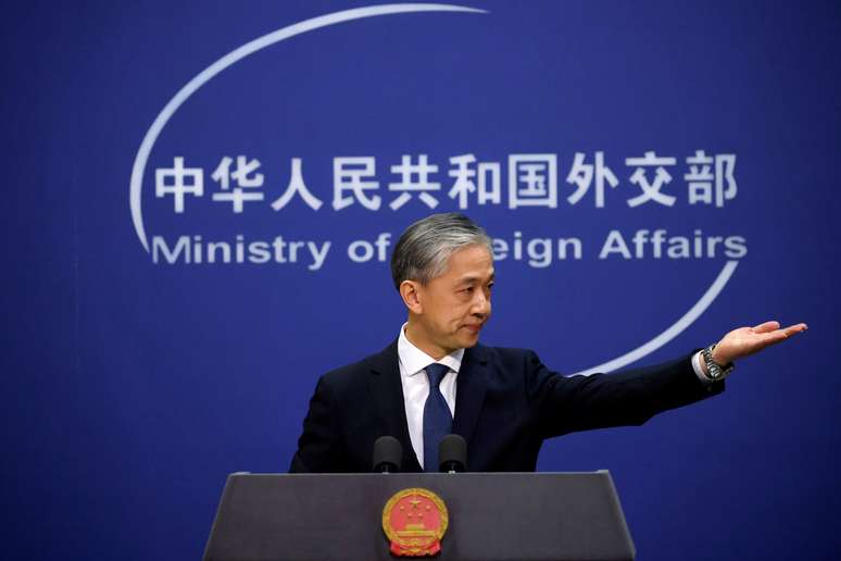 Porta-voz do Ministério das Relações Exteriores da China, Wang Wenbin, durante entrevista coletiva em Pequim
14/12/2020 REUTERS/Thomas Peter