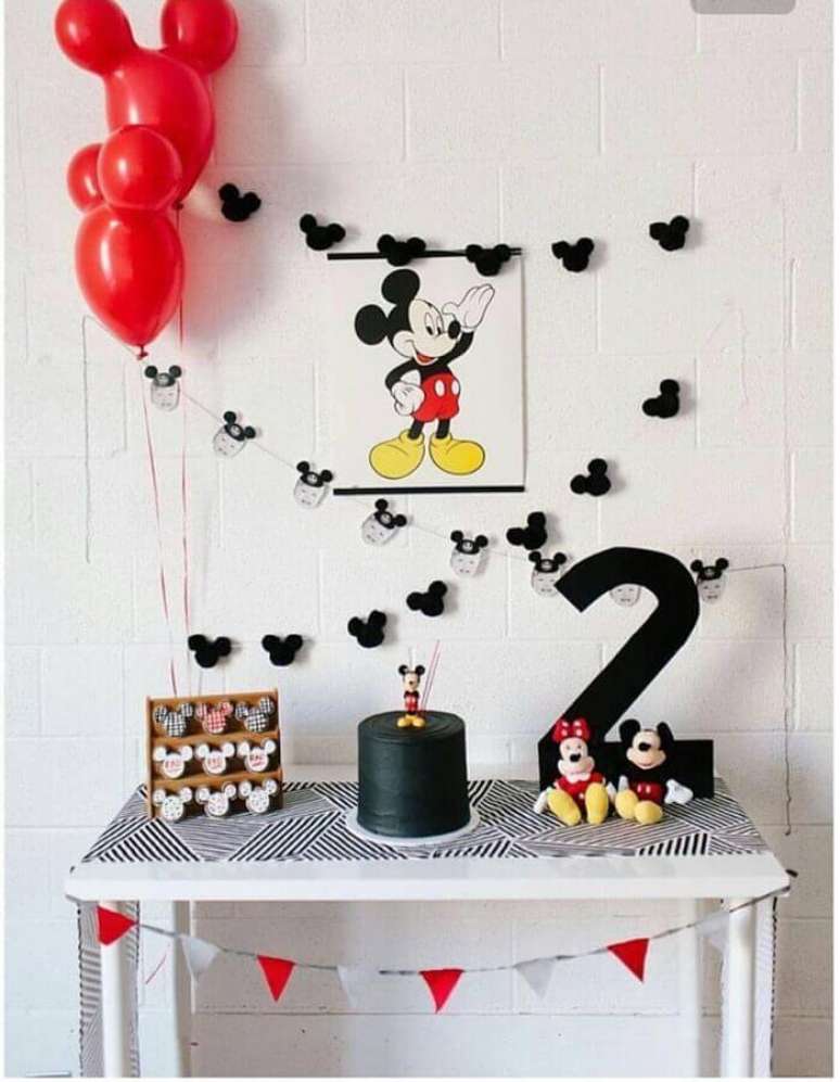 72. Decoração simples para festa do Mickey como temas de festa infantil – Foto: Eu Crio Moda