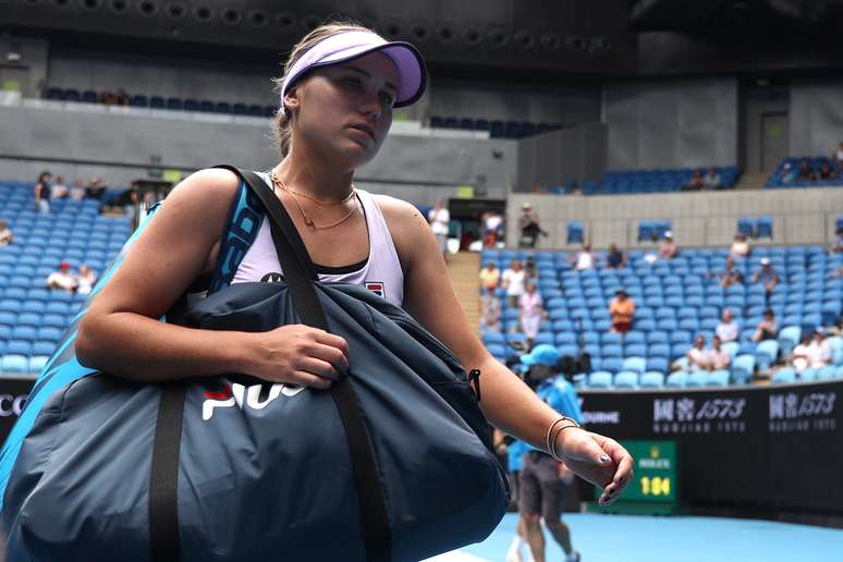 Sofia Kenin deixa quadra após rodada na segunda rodada do Aberto da Austrália
11/02/2021 REUTERS/Loren Elliott