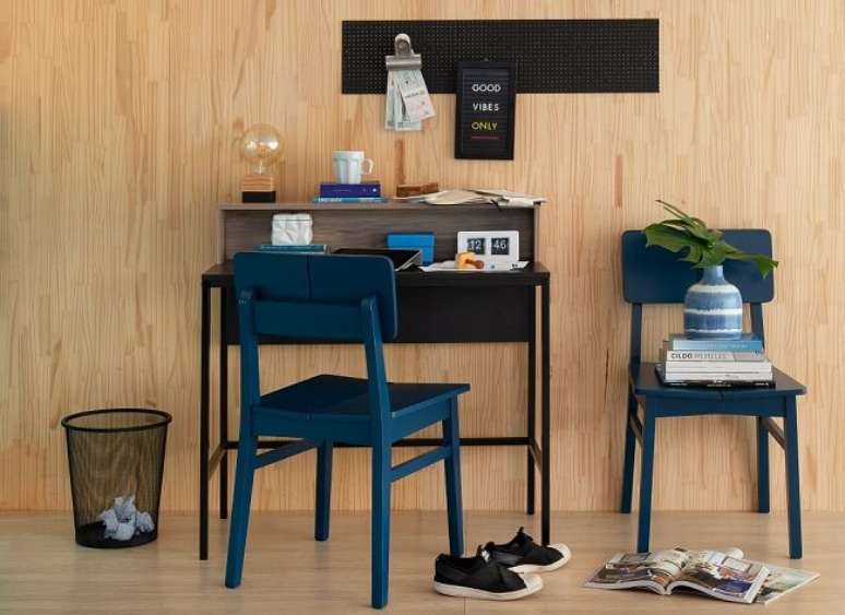 15. Cores, madeira e móveis com um toque de nostalgia são algumas das tendências para quartos 2021. Fonte: Pinterest