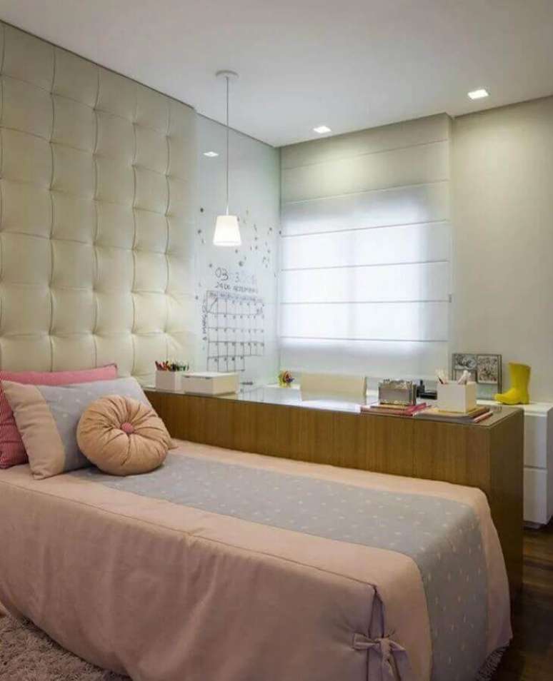 13. Cabeceira estofada para decoração de quarto para adolescente feminino – Foto: Sesso & Dalanezi Arquitetura