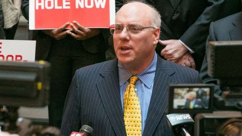 Ex-diretor no BlackRock, Pearl foi diretor da BlackRock hoje preside a organiza&ccedil;&atilde;o Milion&aacute;rios Patriotas