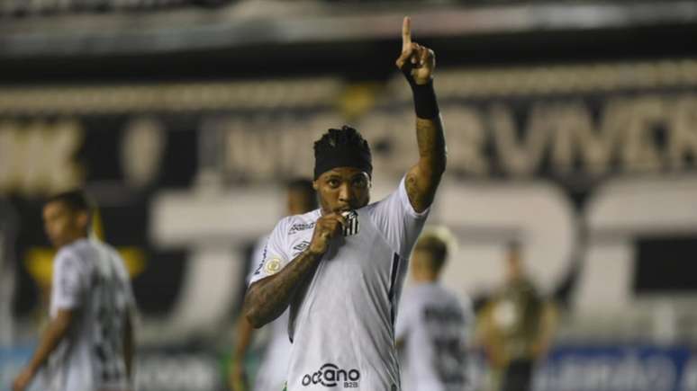 Marinho anotou o primeiro do Peixe em belo gol de cavadinha (Ivan Storti / Santos FC)