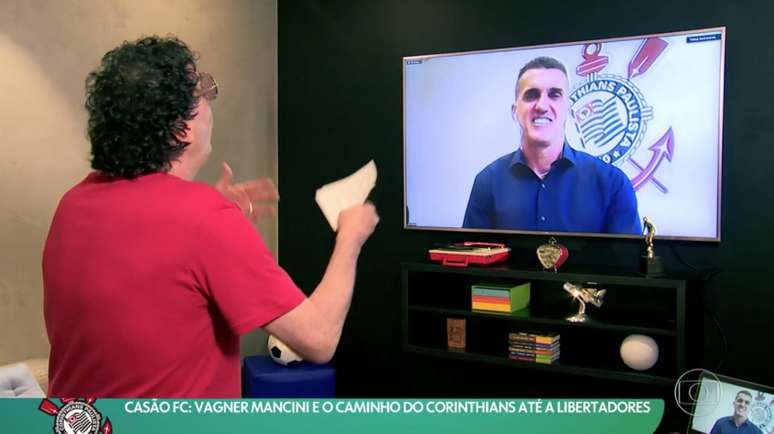 Casagrande (esquerda) entrevista Mancini (direita) para o Esporte Espetacular' (Foto: Reprodução/Globo)