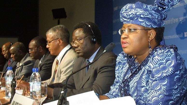 Okonjo-Iweala largou seu emprego no Banco Mundial para trabalhar como ministra das Finanças da Nigéria