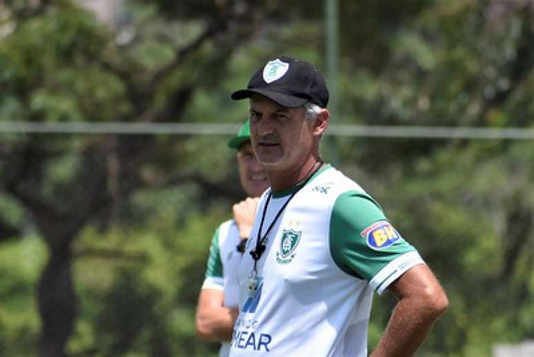 Lisca renovou com o Coelho até o fim do Brasileirão da Série A deste ano-(Estevão Germano/América-MG)