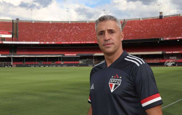 Hernán Crespo vestiu a camisa do São Paulo e visitou o Morumbi, nesta terça-feira. Foto: Reprodução