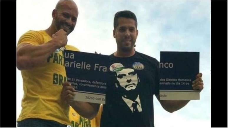 Durante campanha em 2018, Daniel Silveira quebrou placa com nome da vereadora Marielle Franco, assassinada em março daquele ano