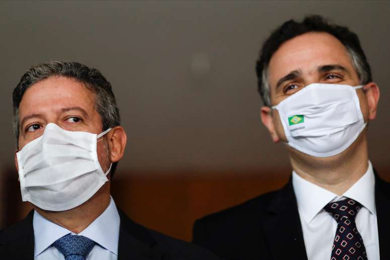 Presidentes da Câmara dos Deputados, Arthur Lira, e do Senado, Rodrigo Pacheco, em Brasília
12/02/2021 REUTERS/Ueslei Marcelino