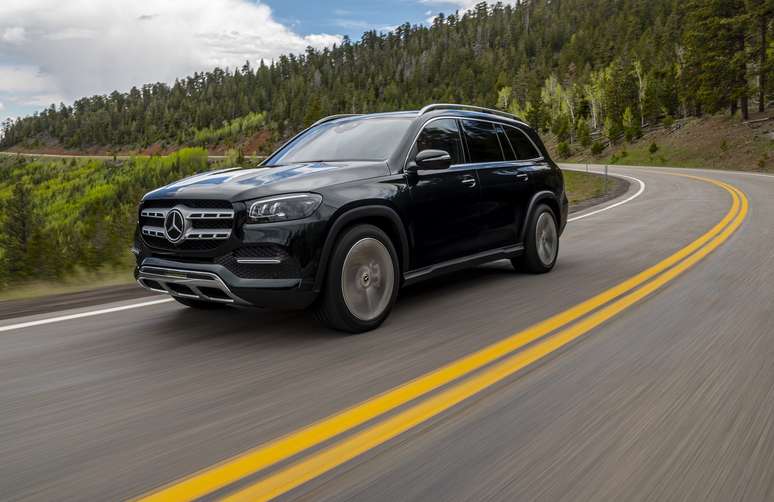 Novo Mercedes-Benz GLS 450: maior e mais luxuoso SUV da marca alemã.