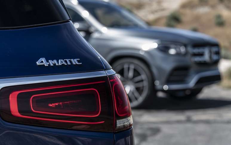 GLS 450 4Matic: tra&ccedil;&atilde;o integral e visual elegante para o rei dos SUVs da Mercedes.