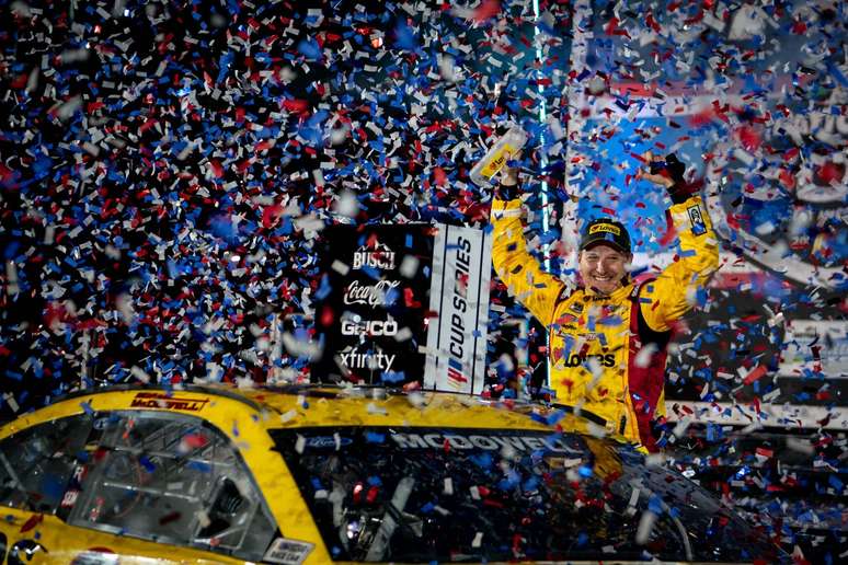 Michael McDowell venceu uma corrida inacreditável em Daytona 