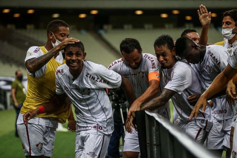Fluminense comemora gol na vitória contra o Ceará, no Castelão (Foto: Lucas Merçon/Fluminense FC)