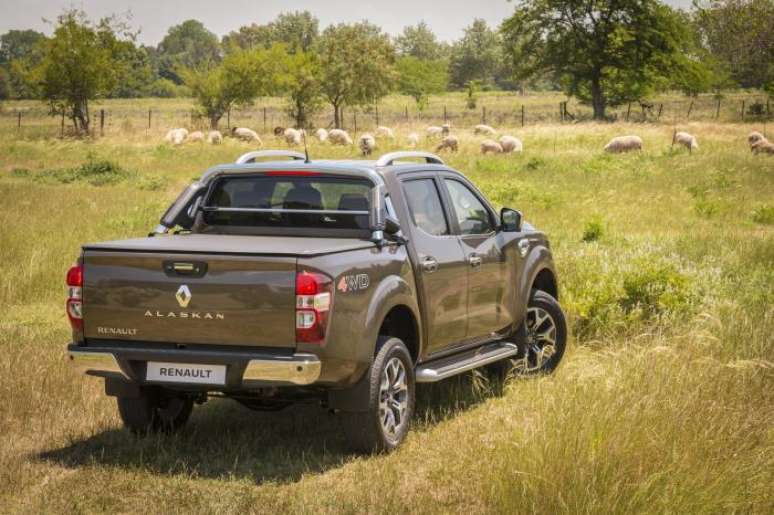 Nova picape média da Renault tem capacidade para transportar até 1.115 kg de carga.