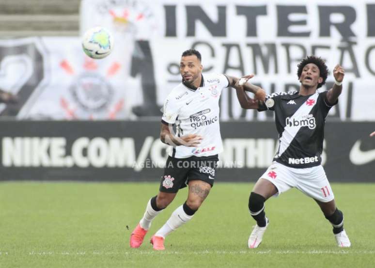 Trio ofensivo formado por Talles Magno, Yago Pikachu e Cano pouco fez (Rodrigo Coca / Ag. Corinthians)