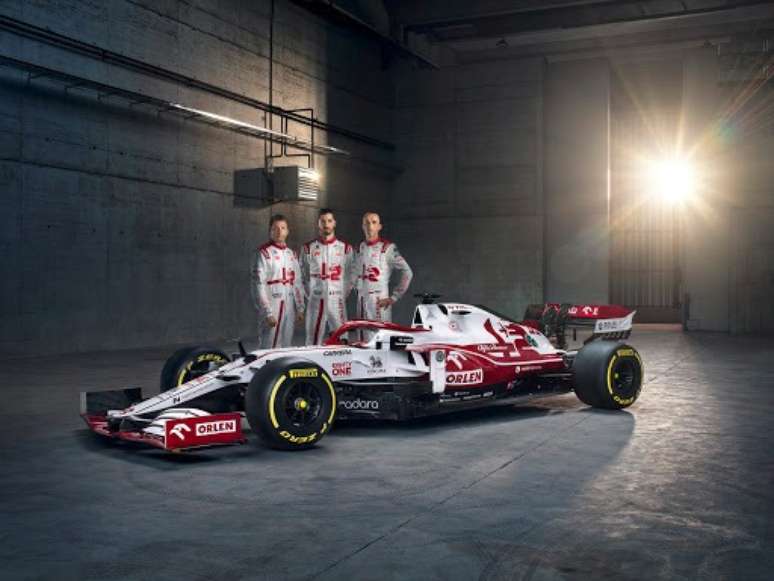 Alfa Romeo será representada mais uma vez por Kimi Raikkonen, Antonio Giovinazzi e Robert Kubica, que segue como piloto de testes e reserva da equipe. 