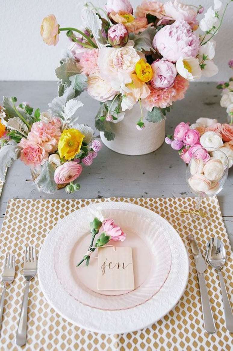 2. Mesa de jantar romântica – Via: Pinterest