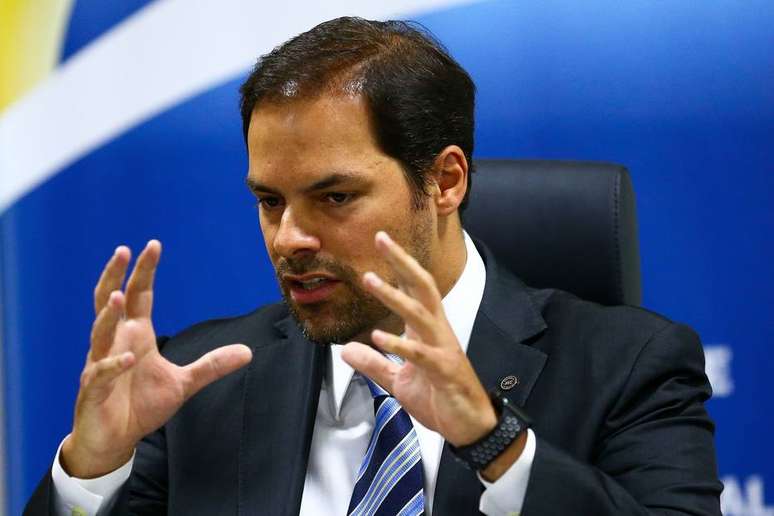 Para Paulo Uebel, ministro Guedes 'está cada vez mais encurralado'