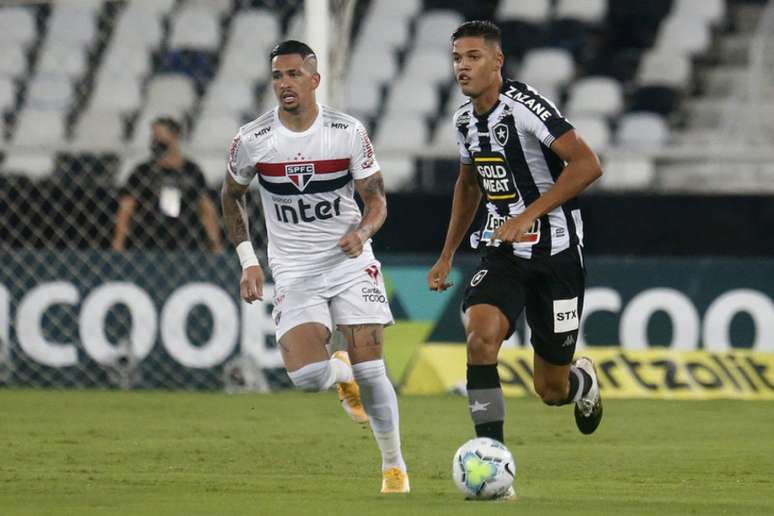 Botafogo voltou a vencer no Campeonato Brasileiro após dez partidas (Vítor Silva/Botafogo)