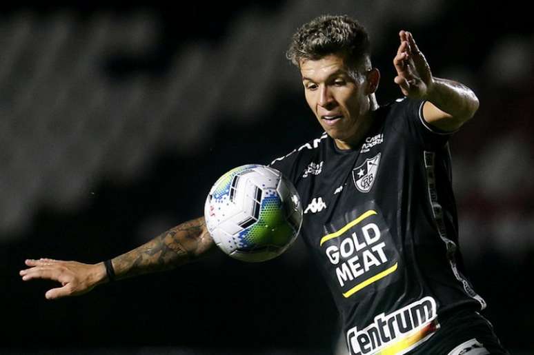Bruno Nazário em ação pelo Botafogo (Foto: Vítor Silva/Botafogo)