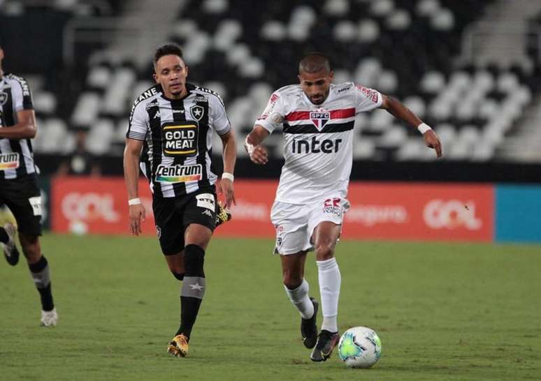 Rojas entrou no segundo tempo da partida contra o Botafogo (Foto: Rubens Chiri/ São Paulo FC)