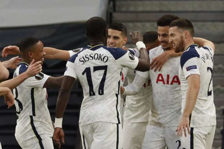 Tottenham avançou para a próxima fase da Liga Europa (Foto: Adrian DENNIS / AFP)