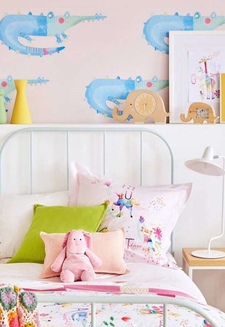 46. Decora&ccedil;&atilde;o de quarto para crian&ccedil;a com papel de parede divertido &ndash; Foto: Home Fashion Trend