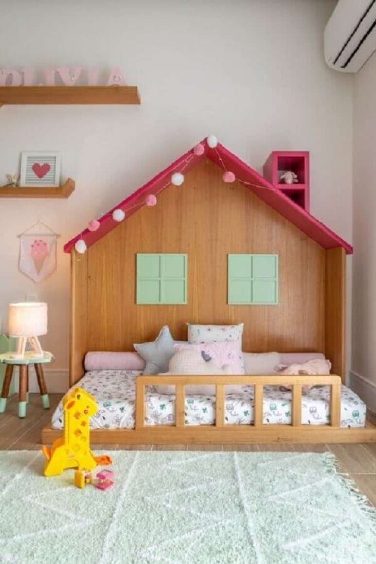 14. A cama casinha garante um ar lúdico para a decoração de quarto para criança – Foto: NaToca Design