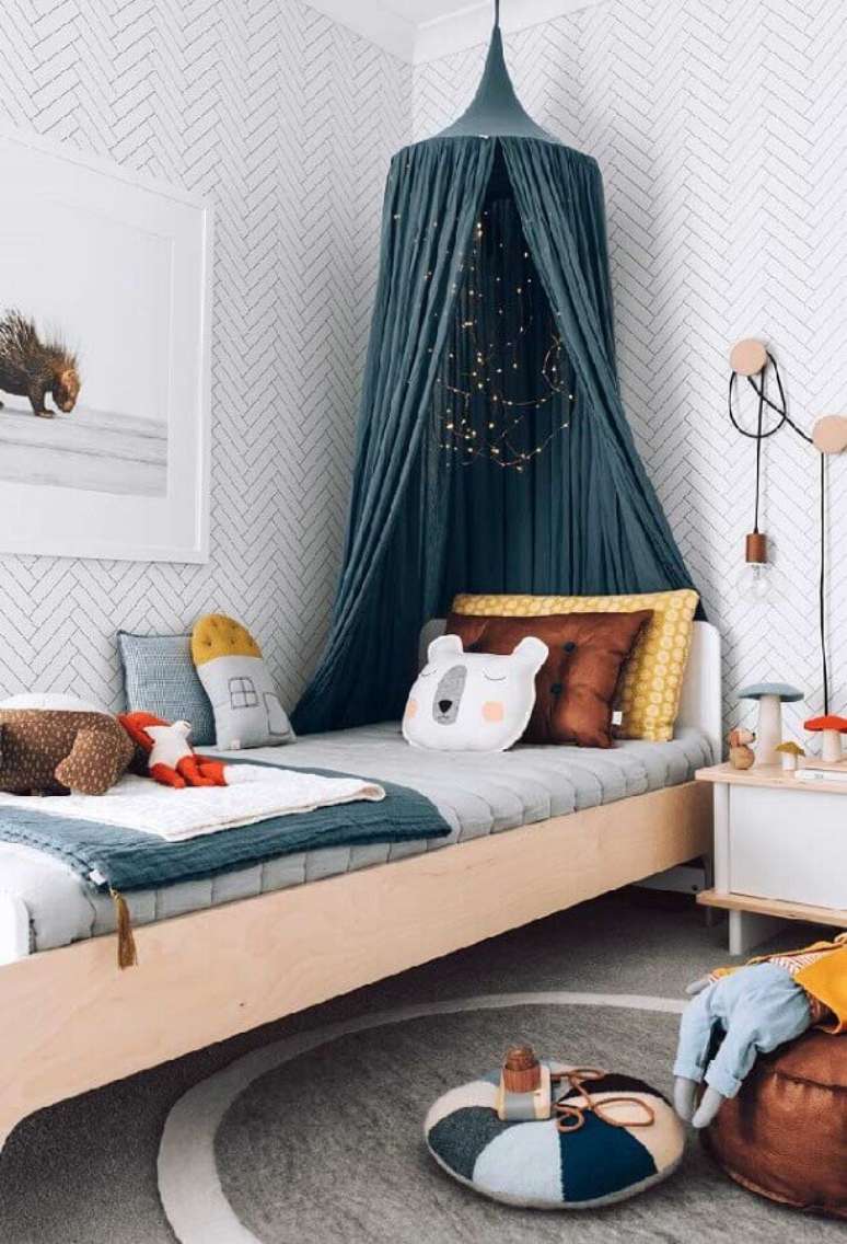 42. O dossel para cama deixa a decora&ccedil;&atilde;o para quarto de crian&ccedil;a super charmosa &ndash; Foto: Pinterest