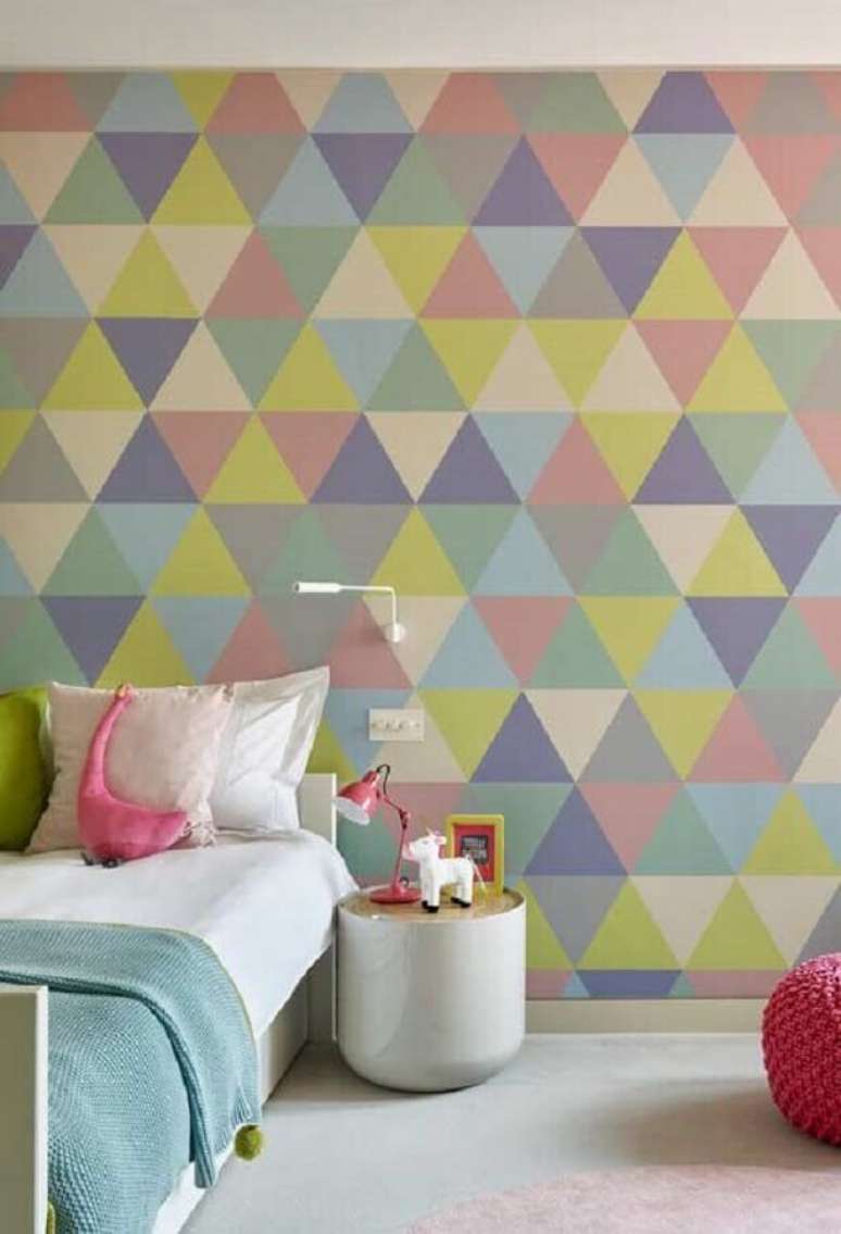 39. Modelo colorido de papel de parede para quarto de criança – Foto: Pinterest