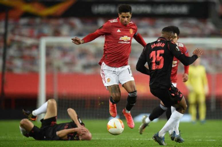 Partida sem gols foi vista em Old Trafford (Foto: Oli SCARFF / AFP)