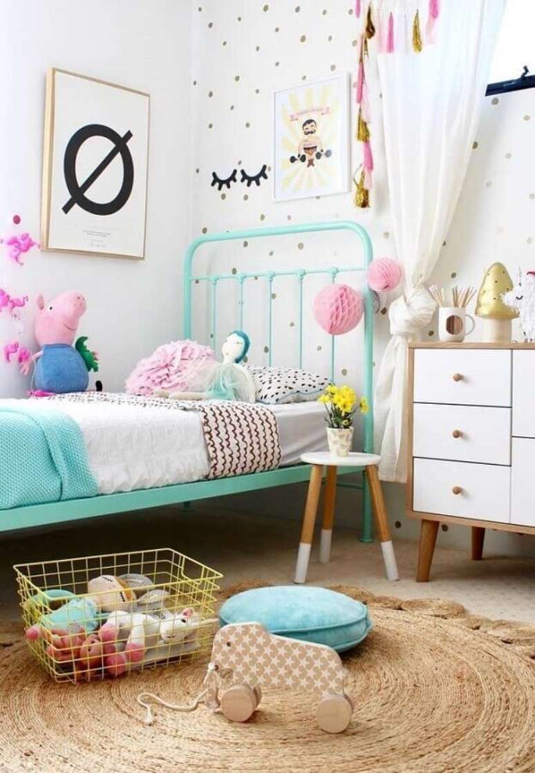 1. Detalhes coloridos podem deixar a decoração de quarto para criança muito mais divertida – Foto: Últimas Decoração