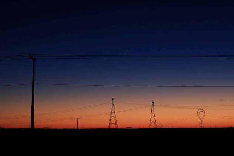 Linhas de transmissão de energia
REUTERS/Ueslei Marcelino