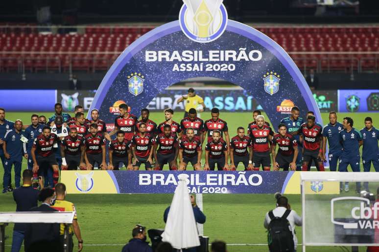 Flamengo perde para o São Paulo, mas é campeão no Morumbi