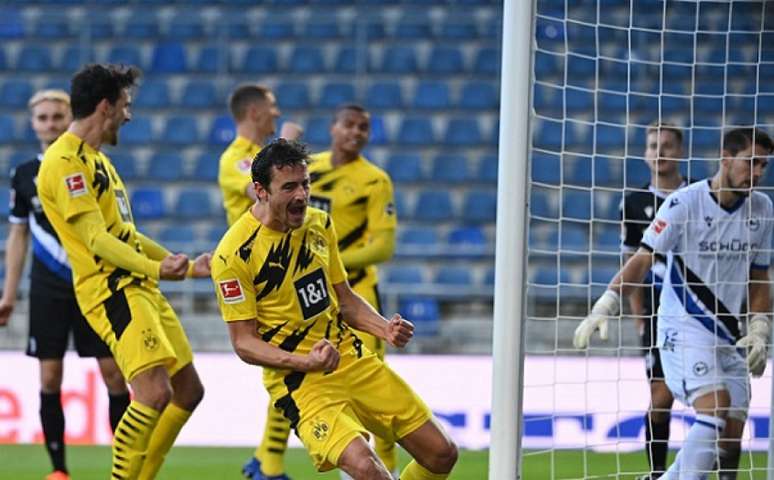 No primeiro turno, Hummels foi principal destaque do Dortmund (Ina FASSBENDER / POOL / AFP)