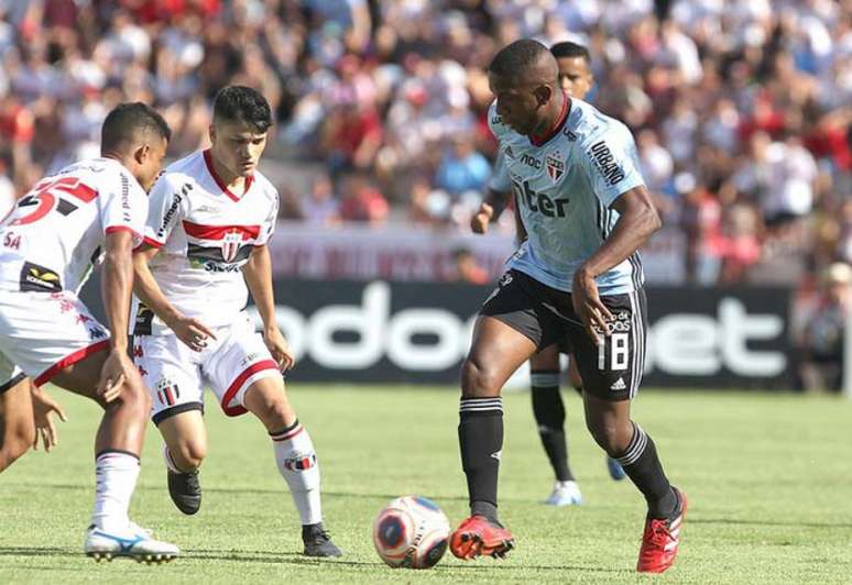 O último duelo entre as duas equipes terminou em vitória do Botafogo por 1 a 0 (Foto: Rubens Chiri / saopaulofc.net)