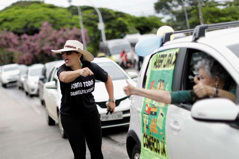 Protesto convocado por empresários contra medidas de restrição em Brasília
28/02/2021
REUTERS/Ueslei Marcelino