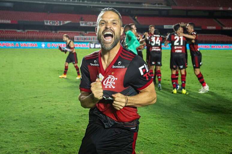 Diego comemorou o oitavo título pelo Flamengo (Foto: Alexandre Vidal/Flamengo)