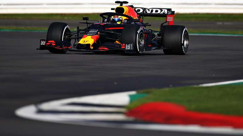 Silverstone foi a primeira pista a receber o novo carro 