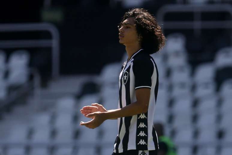 Matheus Nascimento em ação pelo Botafogo (Foto: Vítor Silva/Botafogo)