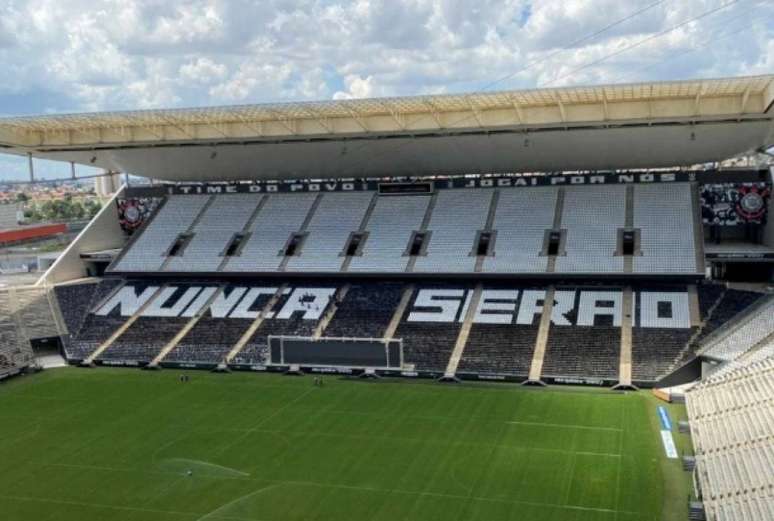 Mosaico do Corinthians ainda em preparação na última terça-feira (Foto: Reprodução)